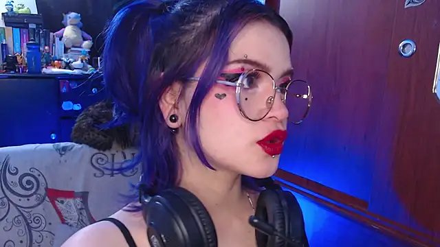 Snapshot of Raventh_ chatting on October 29, 11:56 am Raventh online show from October 29, 11:56 am