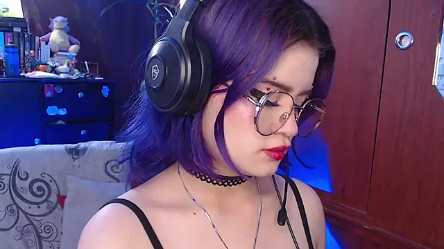 Snapshot of Raventh_ chatting on October 30, 11:44 am Raventh online show from October 30, 11:44 am