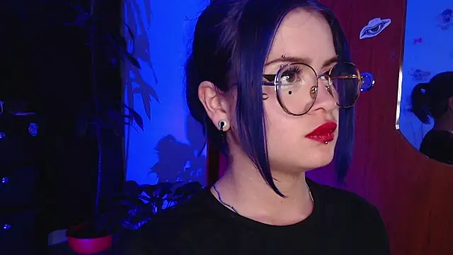 Snapshot of Raventh_ chatting on November 12, 11:47 pm Raventh online show from November 12, 11:47 pm