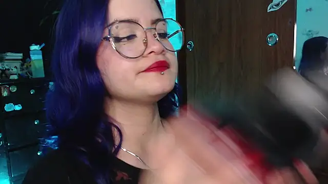 Snapshot of Raventh_ chatting on November 15, 9:21 pm Raventh online show from November 15, 9:21 pm