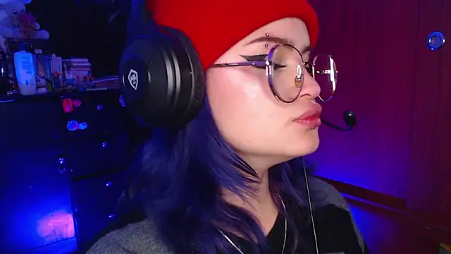 Snapshot of Raventh_ chatting on November 26, 12:17 pm Raventh online show from November 26, 12:17 pm