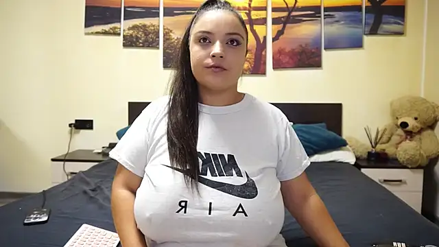 Snapshot of adelline chatting on October 22, 8:52 pm adelline online show from October 22, 8:52 pm