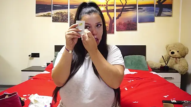 Snapshot of adelline chatting on November 9, 9:46 pm adelline online show from November 9, 9:46 pm