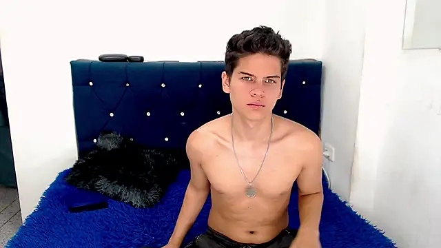 javieryalejandro online show from January 4, 9:41 pm