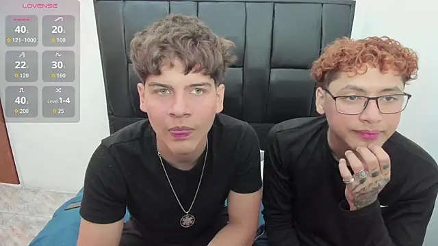 javieryalejandro online show from September 22, 8:33 pm