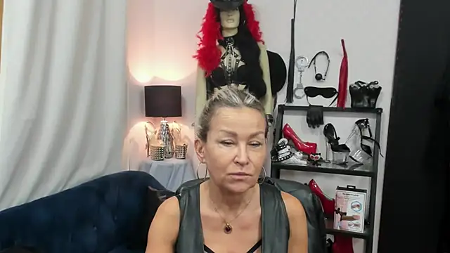 crystaLUX online show from September 29, 6:07 am