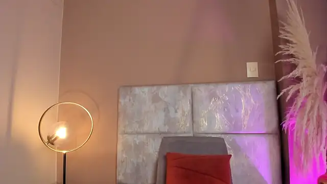 Christy Sea online show from November 12, 6:19 pm