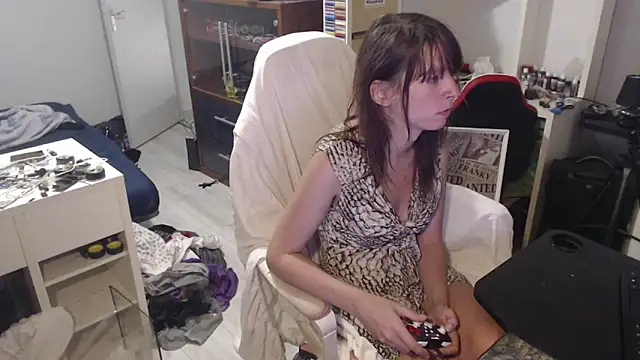 missthon0 online show from April 20, 12:08 pm