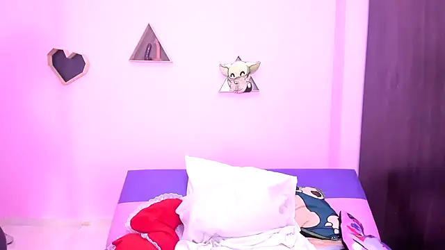 MATURE WHOR33 online show from October 6, 11:51 am