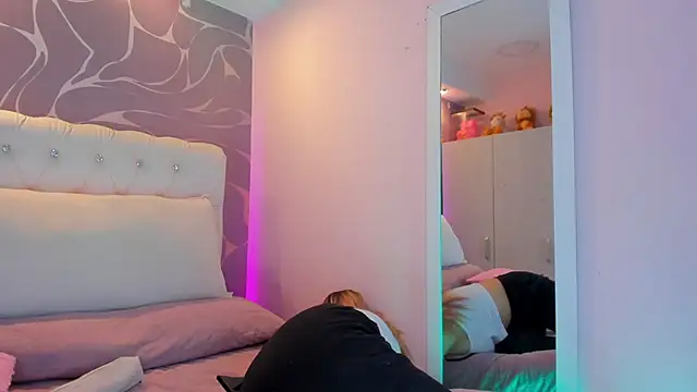 KeilaLovJack online show from January 24, 1:25 pm