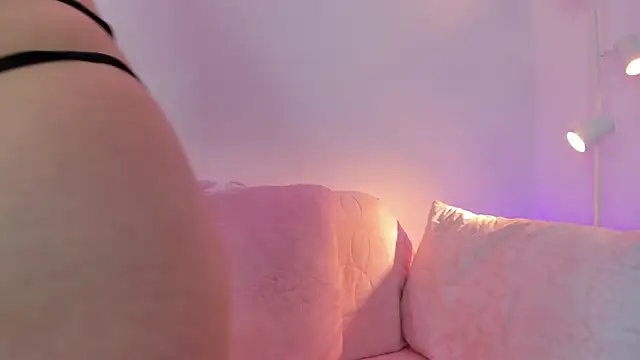 KeilaLovJack online show from March 6, 6:30 am