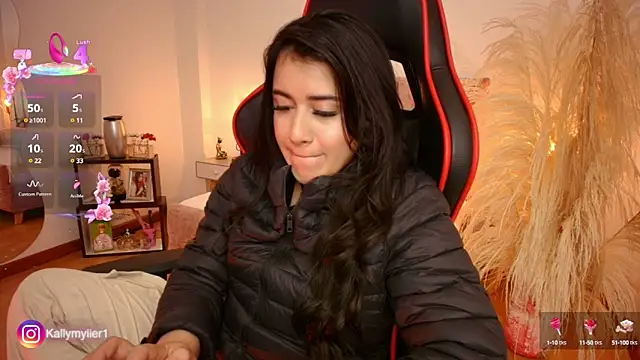 Snapshot of KallyMyller1 chatting on March 7, 10:21 pm KallyMyller1 online show from March 7, 10:21 pm