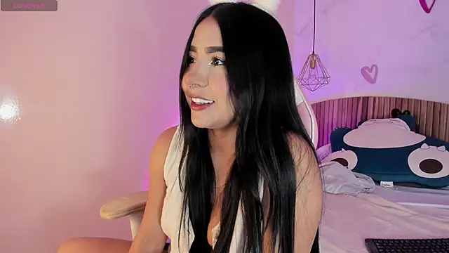 Snapshot of Mariana_sweetest chatting on February 11, 4:56 pm Mariana sweetest online show from February 11, 4:56 pm