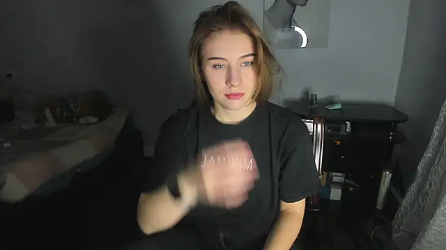 KindKristy online show from December 18, 5:48 am