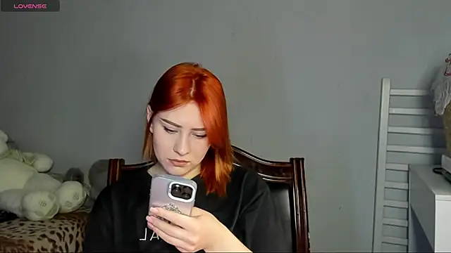 KindKristy online show from April 22, 5:21 am