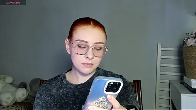 KindKristy online show from April 23, 5:08 am