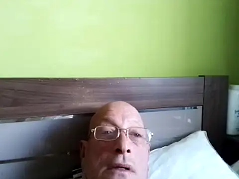 Snapshot of FanTango123 chatting on March 13, 11:51 am FanTango123 online show from March 13, 11:51 am