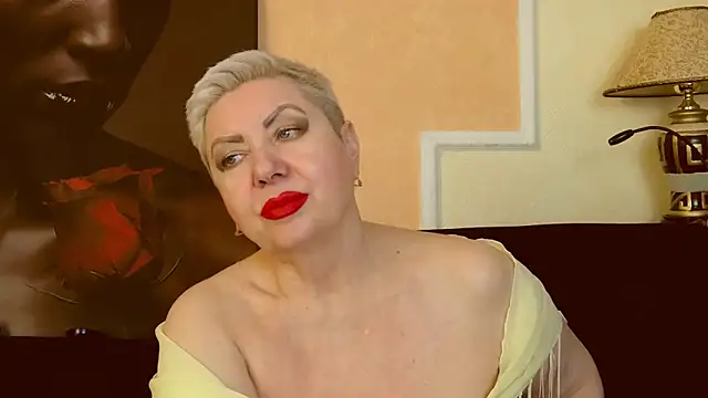 LadyPosh online show from March 21, 5:00 am