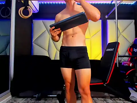 Aydenmiller96 online show from November 28, 2:47 am