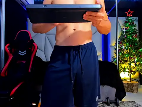 Aydenmiller96 online show from December 15, 4:17 am