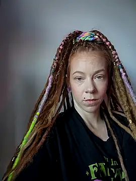 LucidLucy online show from September 19, 1:23 pm