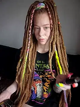 LucidLucy online show from March 26, 3:28 pm