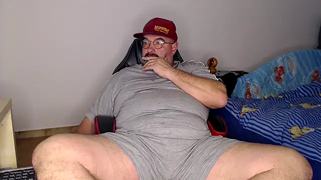 Snapshot of fraboys chatting on February 19, 5:09 pm fraboys online show from February 19, 5:09 pm