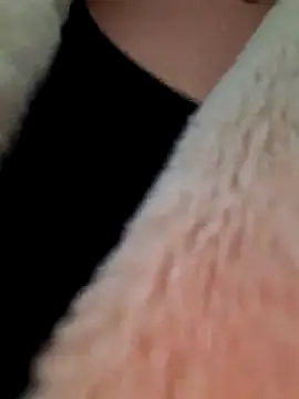 Snapshot of Dirtyfeelin chatting on March 3, 4:35 pm Dirtyfeelin online show from March 3, 4:35 pm