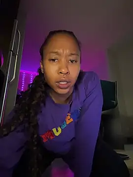 thebrattygoddess online show from November 14, 12:42 am