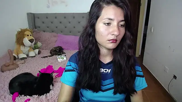 emily honter online show from November 18, 6:56 pm