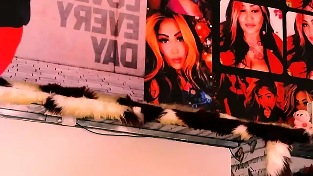 indian dreamgirl online show from September 22, 9:11 am