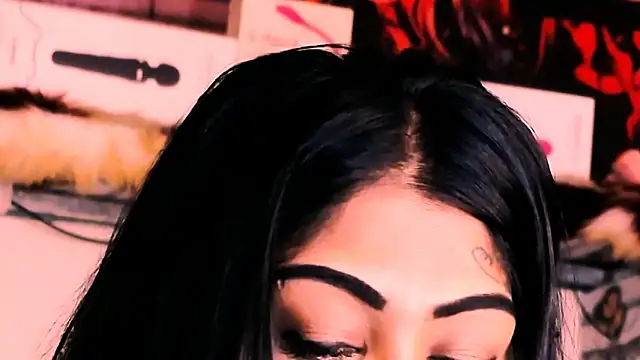 indian dreamgirl online show from October 31, 10:00 pm