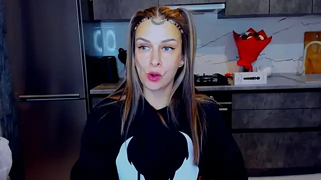 AlexiaDarren online show from February 14, 6:51 pm