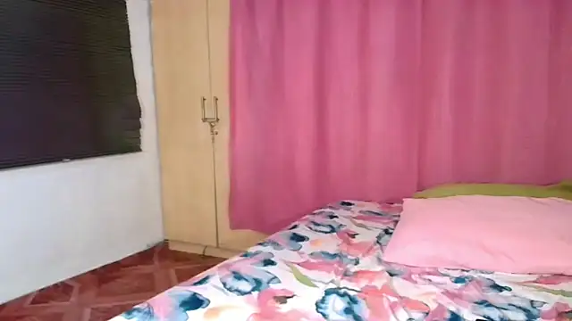 Snapshot of sexyindianchic chatting on March 22, 9:21 pm sexyindianchic online show from March 22, 9:21 pm