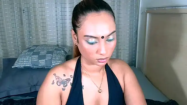 sexyindianchic online show from February 3, 6:35 pm