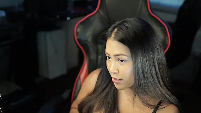 Bubbleliyah online show from December 1, 7:36 pm