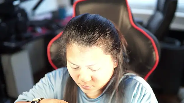 Bubbleliyah online show from December 25, 4:22 pm