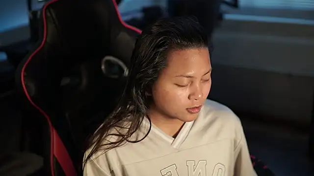 Bubbleliyah online show from December 29, 9:41 pm