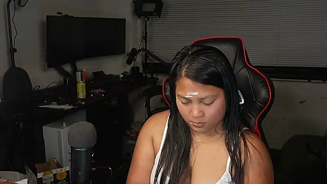 Bubbleliyah online show from October 28, 12:47 am