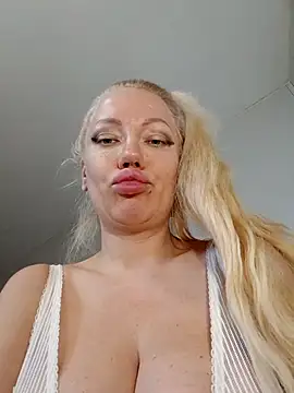 SofiaJoy online show from July 13, 3:26 pm