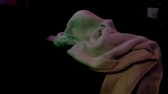 justinewe69 online show from February 15, 10:36 am