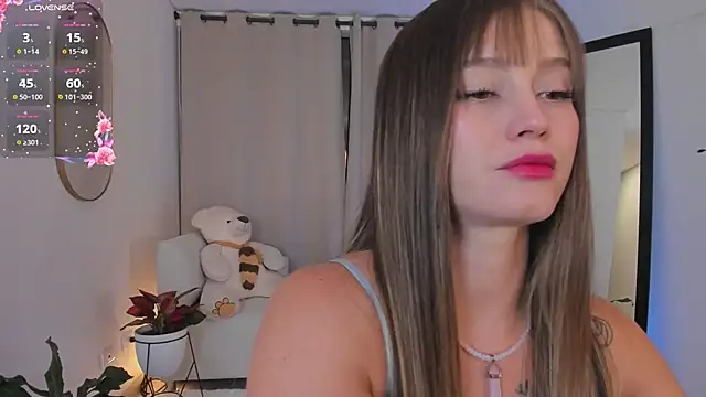 roxie gates  online show from November 25, 12:54 am