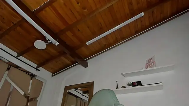 Snapshot of mister_miike chatting on February 22, 9:23 am mister miike online show from February 22, 9:23 am