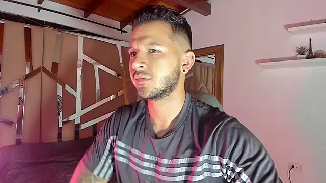 Snapshot of mister_miike chatting on March 8, 3:06 am mister miike online show from March 8, 3:06 am