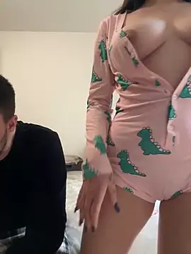 Snapshot of couplepenetration chatting on January 9, 12:30 pm couplepenetration online show from January 9, 12:30 pm