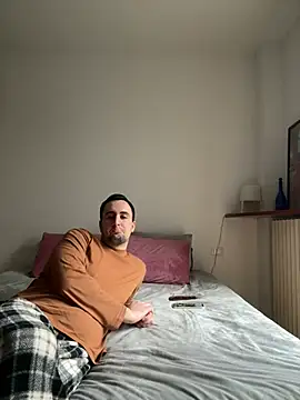 Snapshot of couplepenetration chatting on February 11, 2:02 pm couplepenetration online show from February 11, 2:02 pm