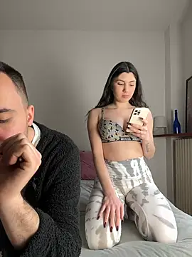 Snapshot of couplepenetration chatting on February 13, 2:31 pm couplepenetration online show from February 13, 2:31 pm