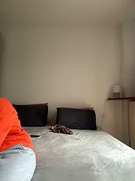 Snapshot of couplepenetration chatting on March 12, 9:34 am couplepenetration online show from March 12, 9:34 am