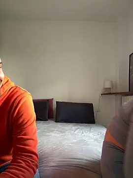 Snapshot of couplepenetration chatting on March 20, 1:37 pm couplepenetration online show from March 20, 1:37 pm