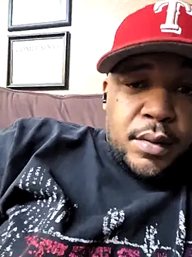 Oakcliffjacker online show from October 4, 7:45 pm